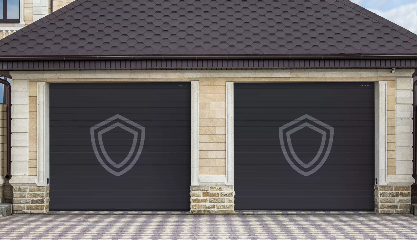 Системы запирания и безопасность секционных ворот